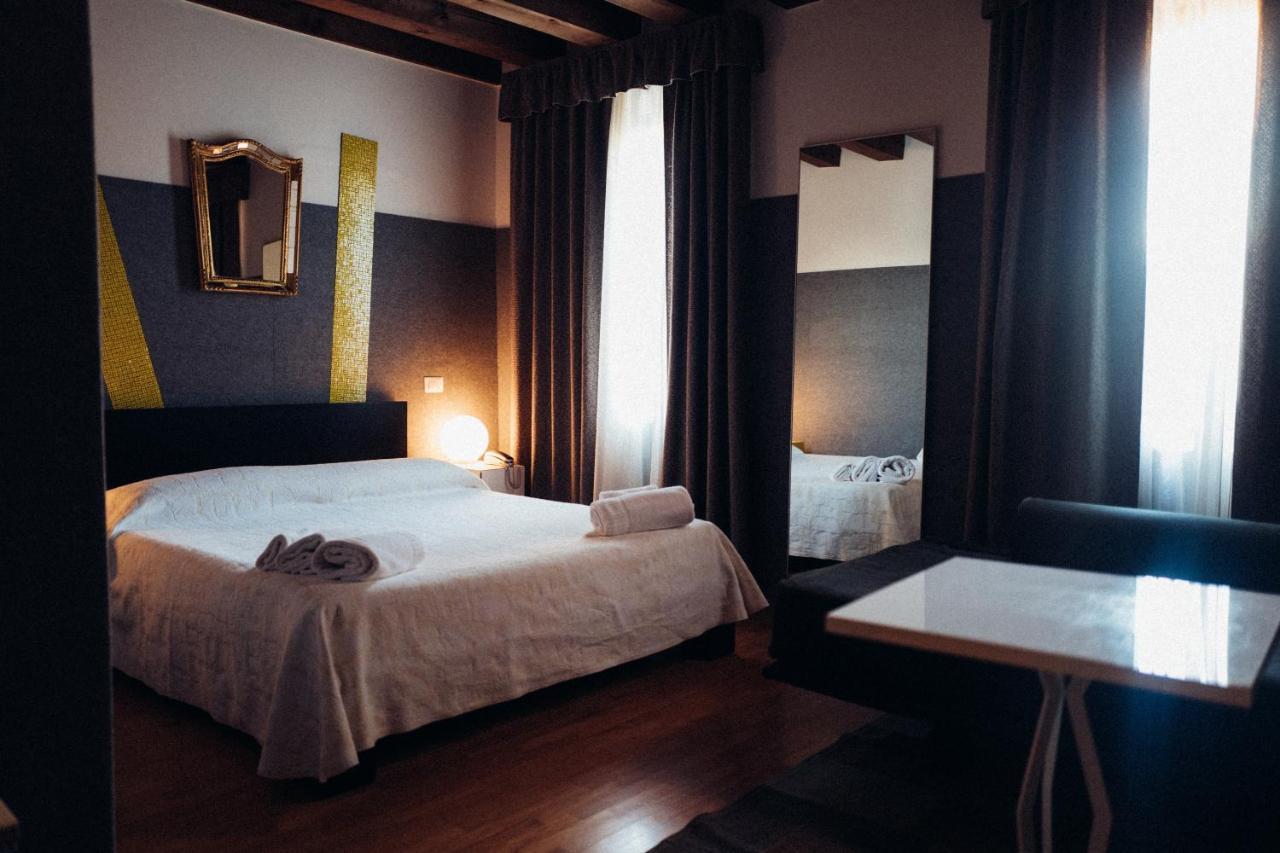 Hotel Ristolocanda Grani Di Pepe 3*